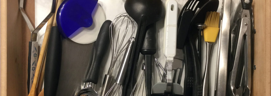 Essential medium kitchen tools