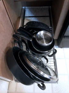 Non-stick pans and lids