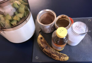 Ingredients for avocado chocolate pudding