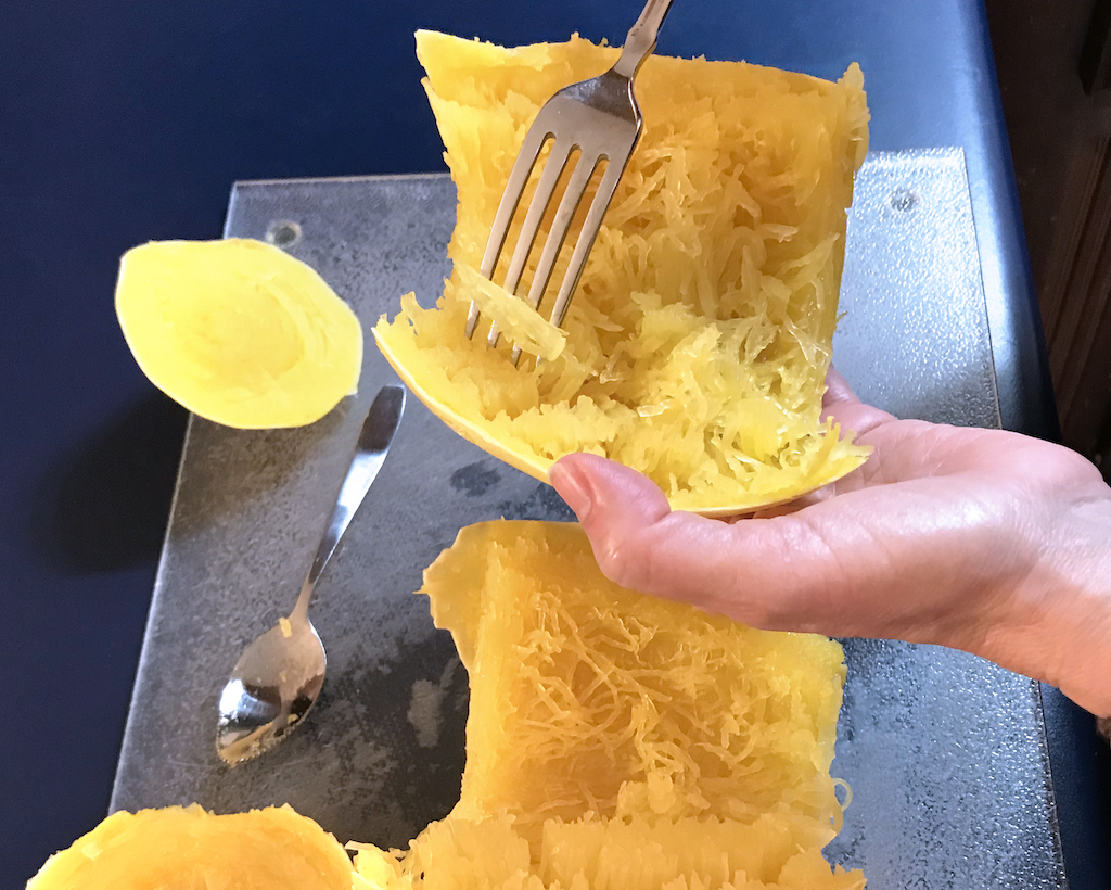 scraping the "threads" from spaghetti squash