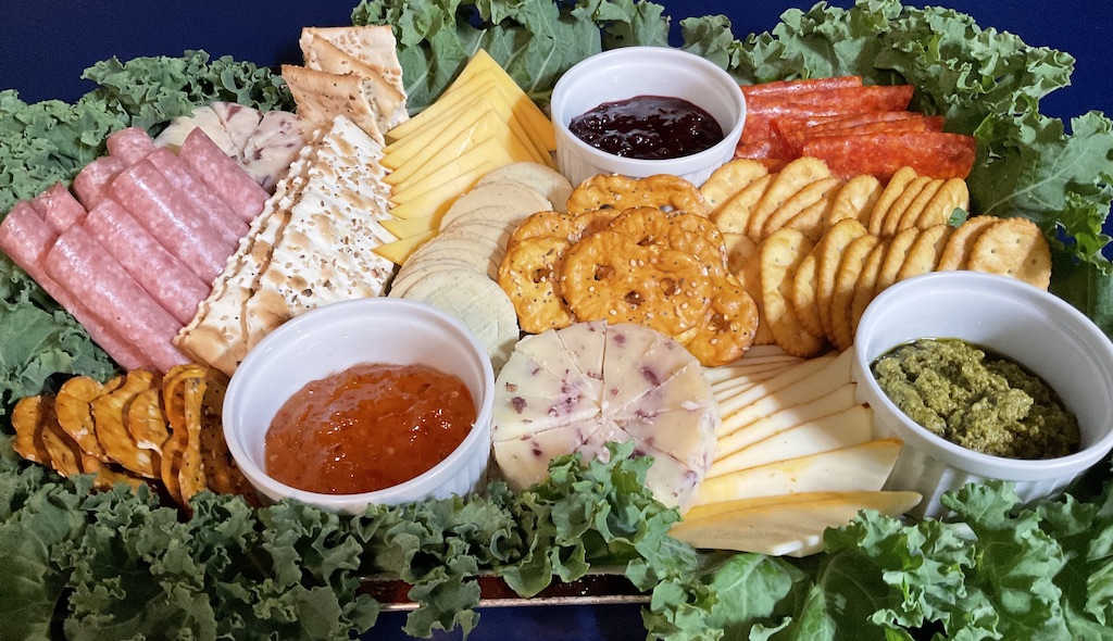 miss mellie's traditional charcuterie board