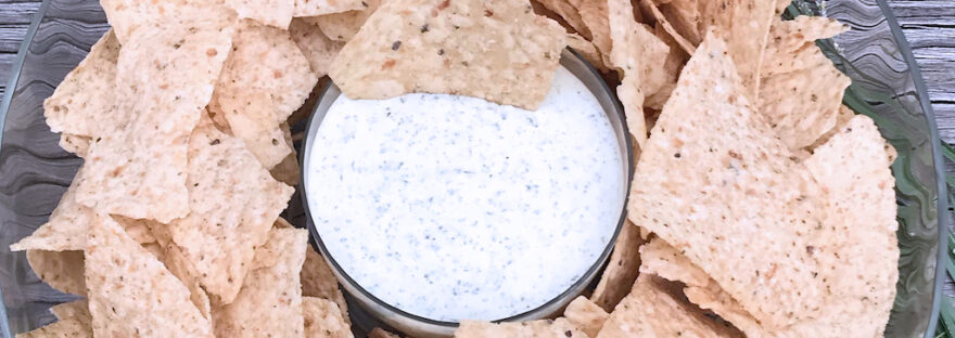 Chuy's Creamy Jalapeño Dip - copycat recipe!