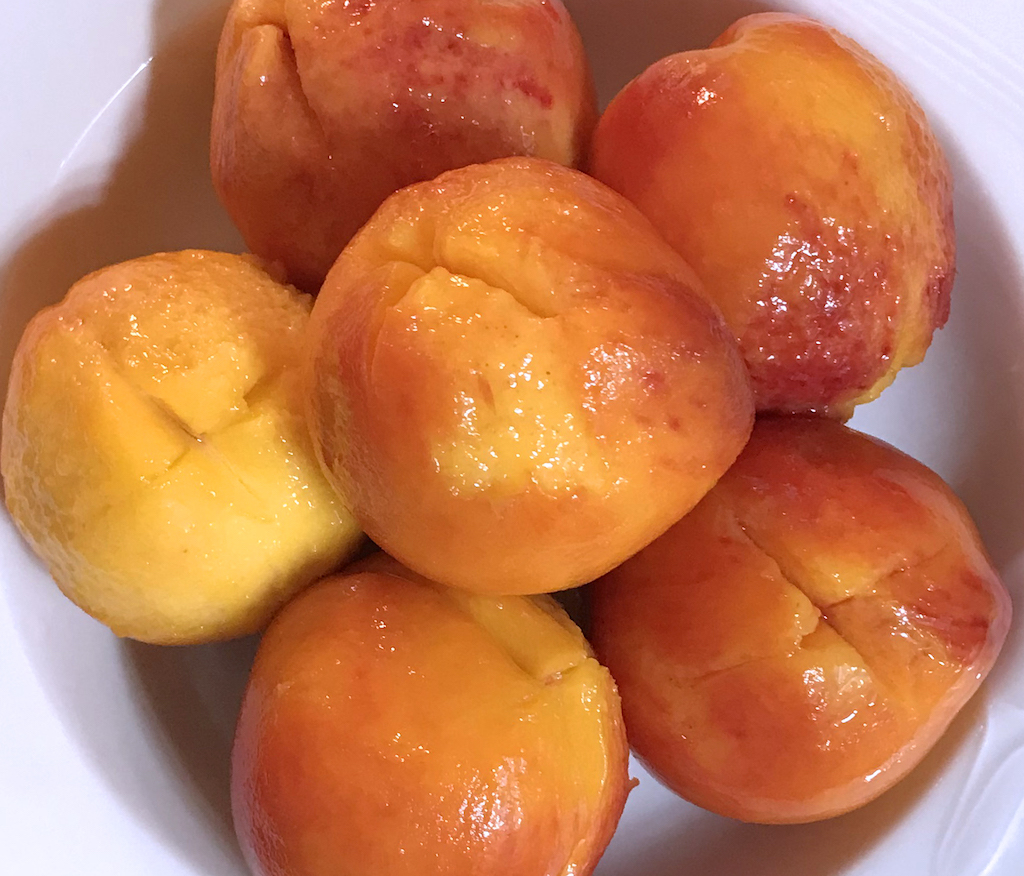 peaches skinned by blanching