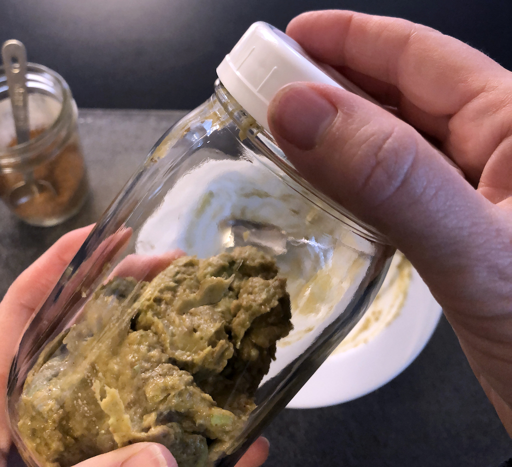 Best way to store guacamole? Put it in a glass jar with a top in the fridge